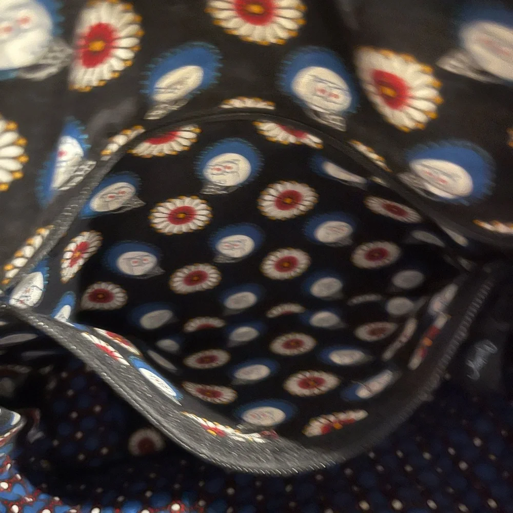 Vera Bradley Floral Patterned Tote Bag - Black and White